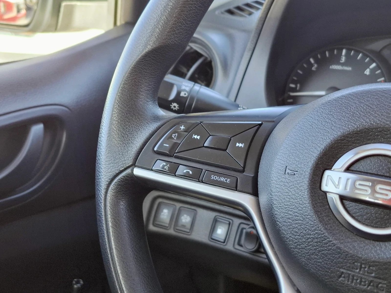 Nissan Navara 2023 - Imagen 18 de 20