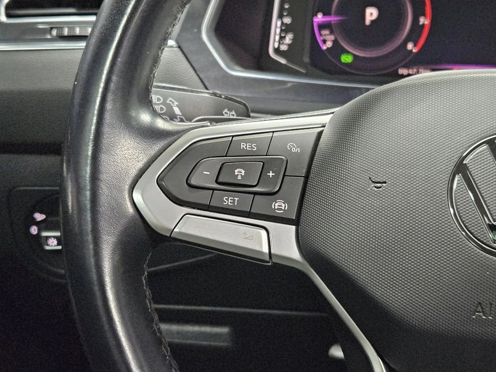 VOLKSWAGEN TIGUAN 2023 - Imagen 18 de 20