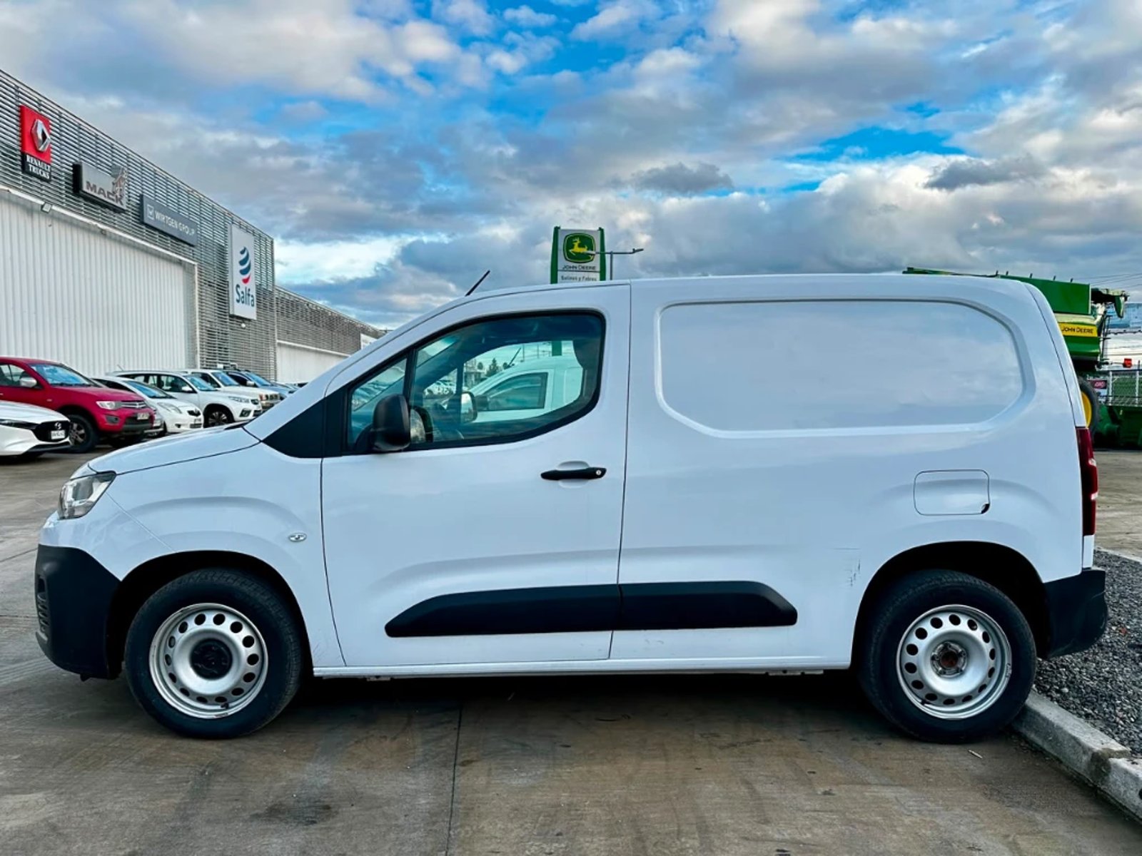 Citroën Berlingo 2024 - Imagen 18 de 20
