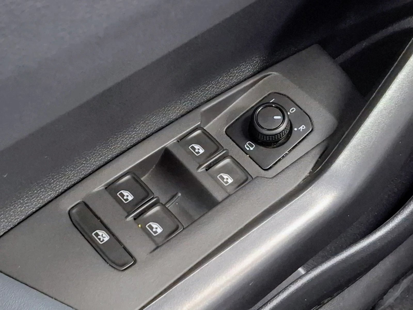 VOLKSWAGEN NIVUS 2024 - Imagen 12 de 20