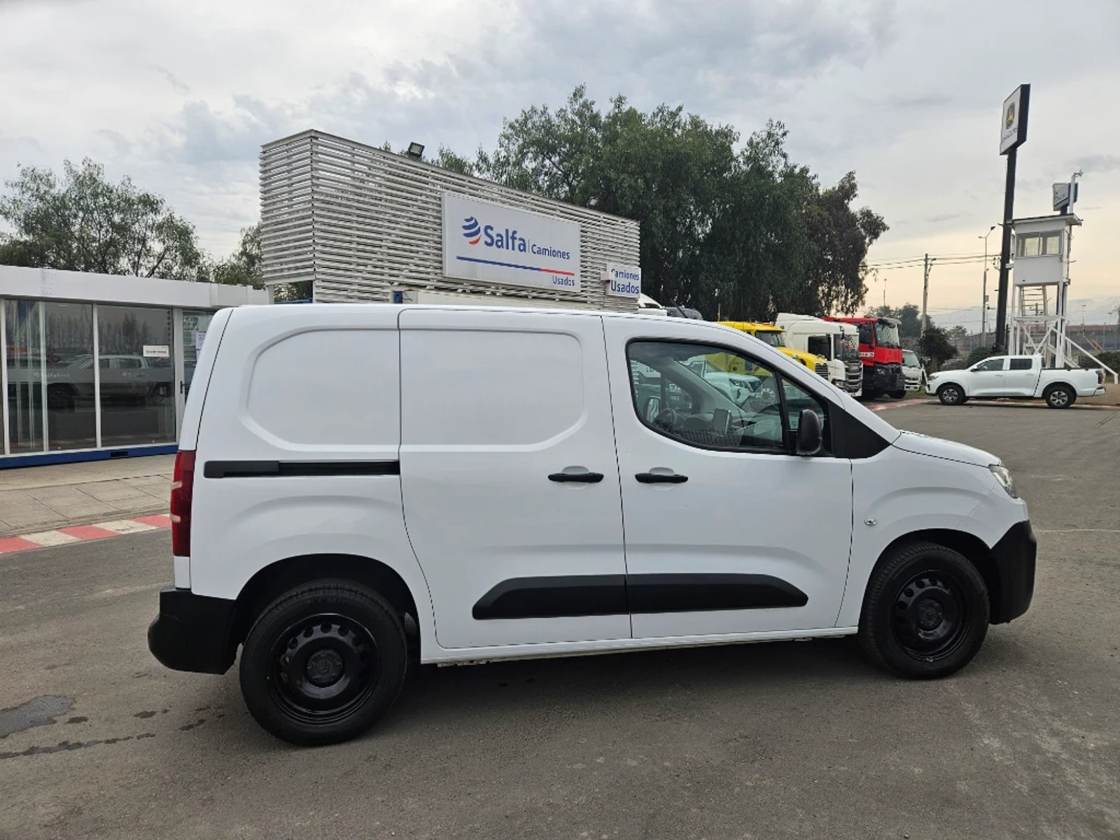 Citroën Berlingo 2023 - Imagen 4 de 20