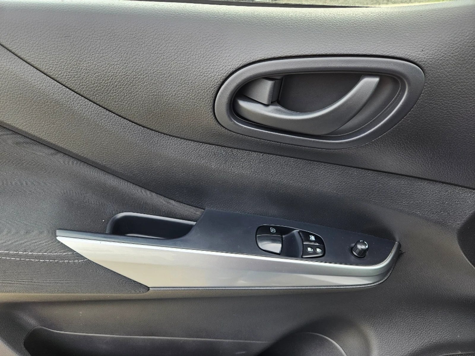 NISSAN NAVARA 2023 - Imagen 13 de 20