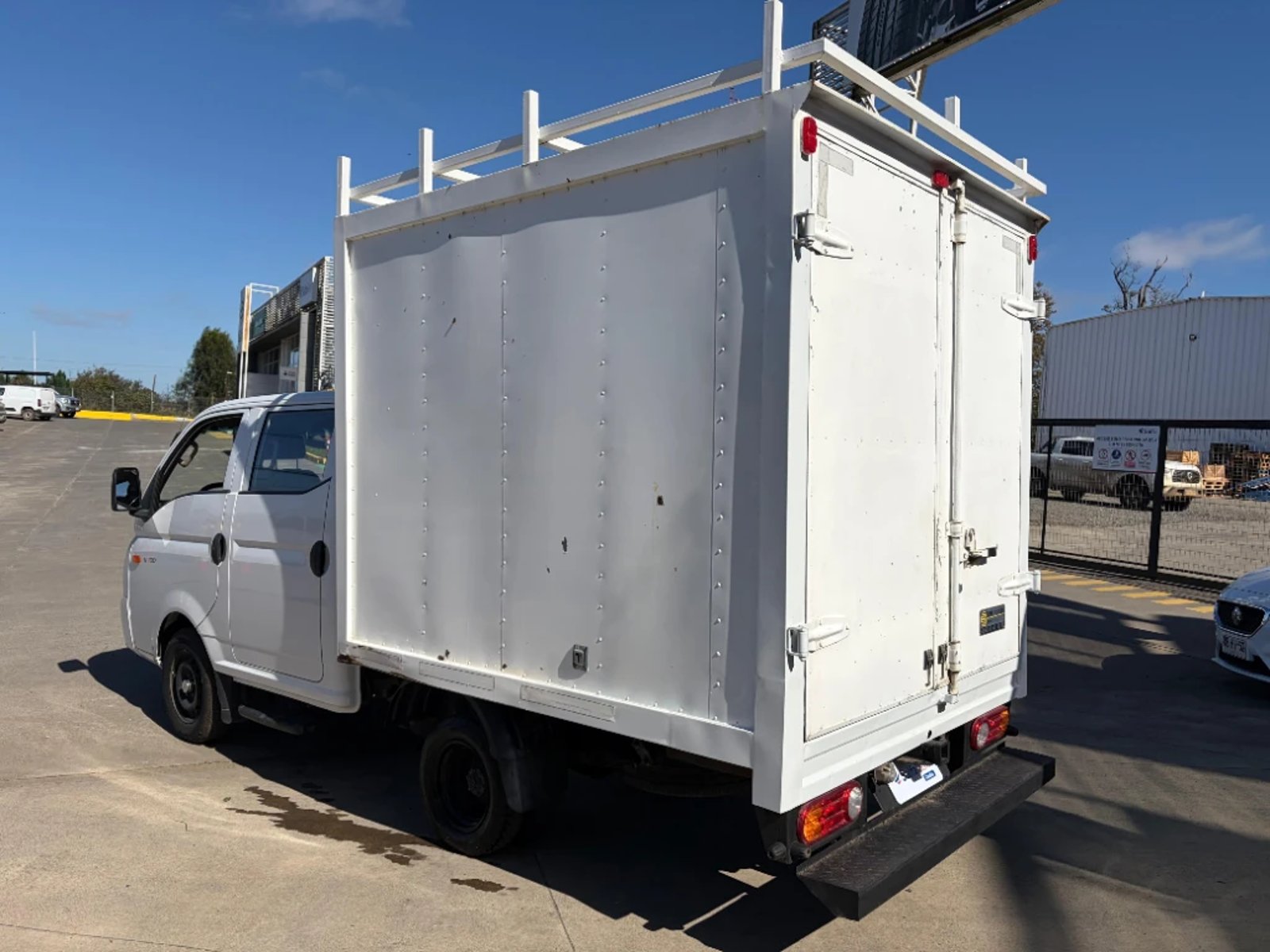 HYUNDAI PORTER 2023 - Imagen 8 de 20