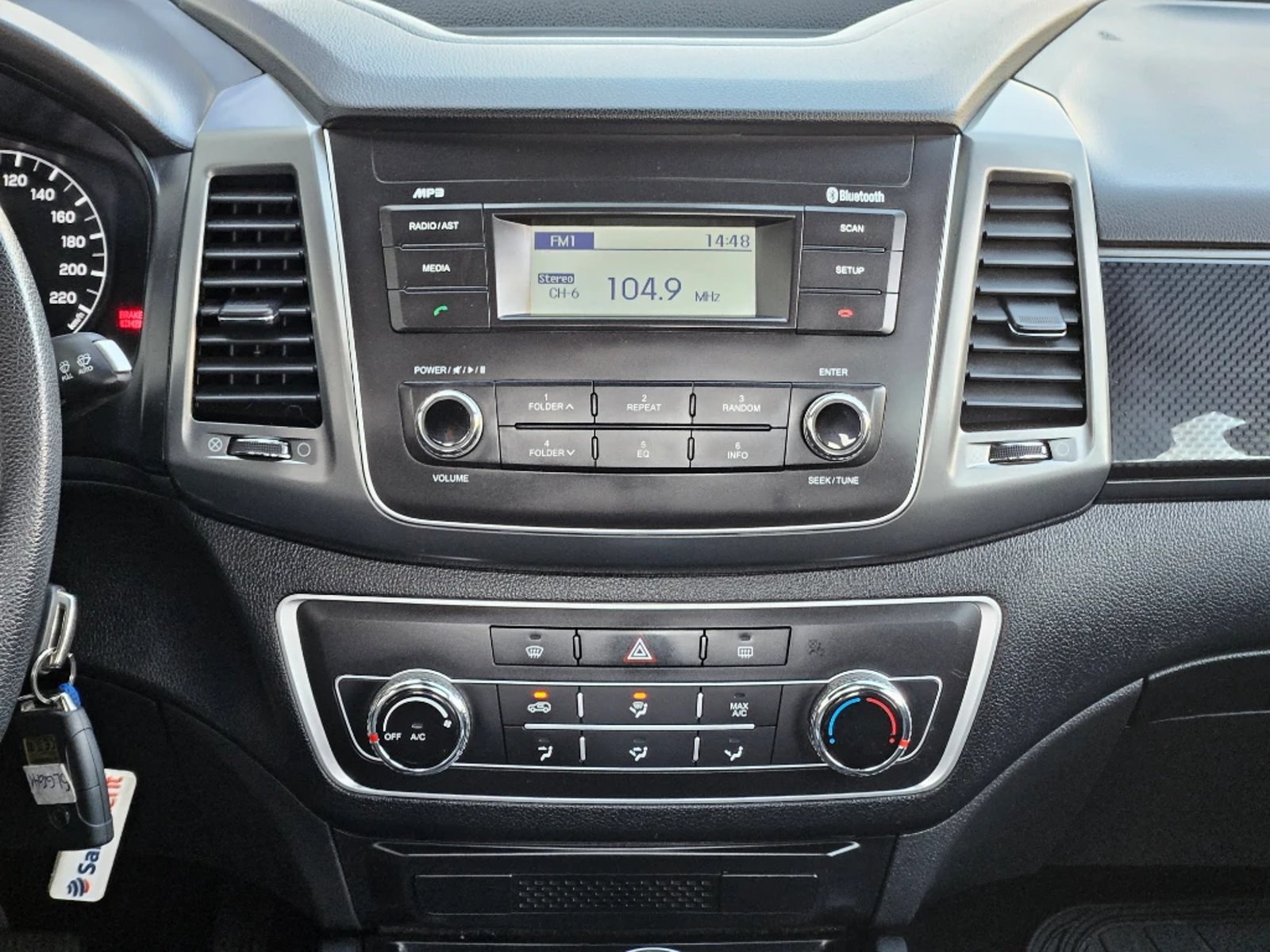 SSANGYONG MUSSO 2023 - Imagen 14 de 20