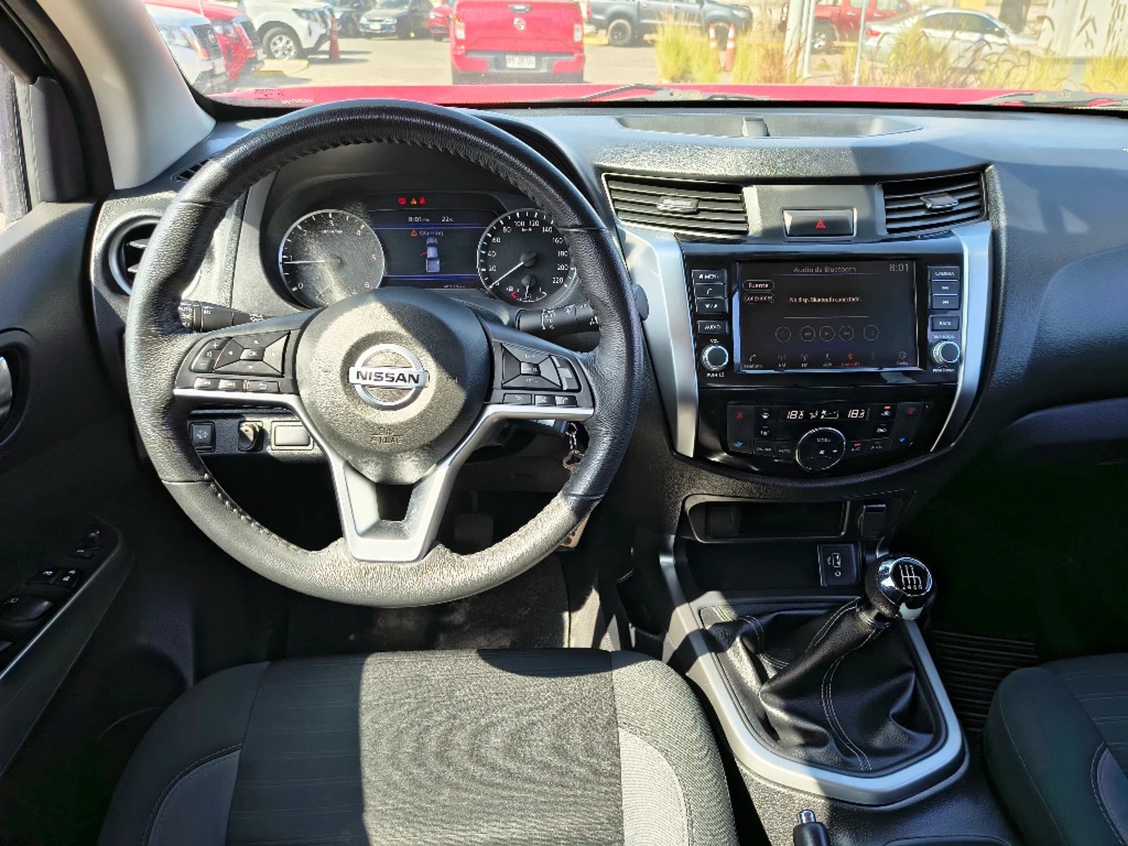NISSAN NAVARA 2022 - Imagen 17 de 20