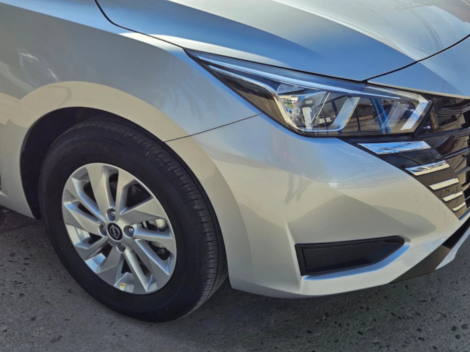 Nissan Versa 2024 - Imagen 5 de 20