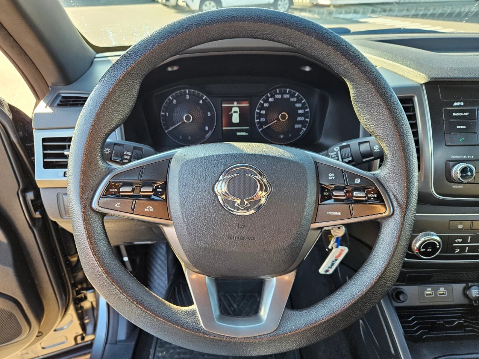 SSANGYONG GRAND MUSSO 2023 - Imagen 18 de 20
