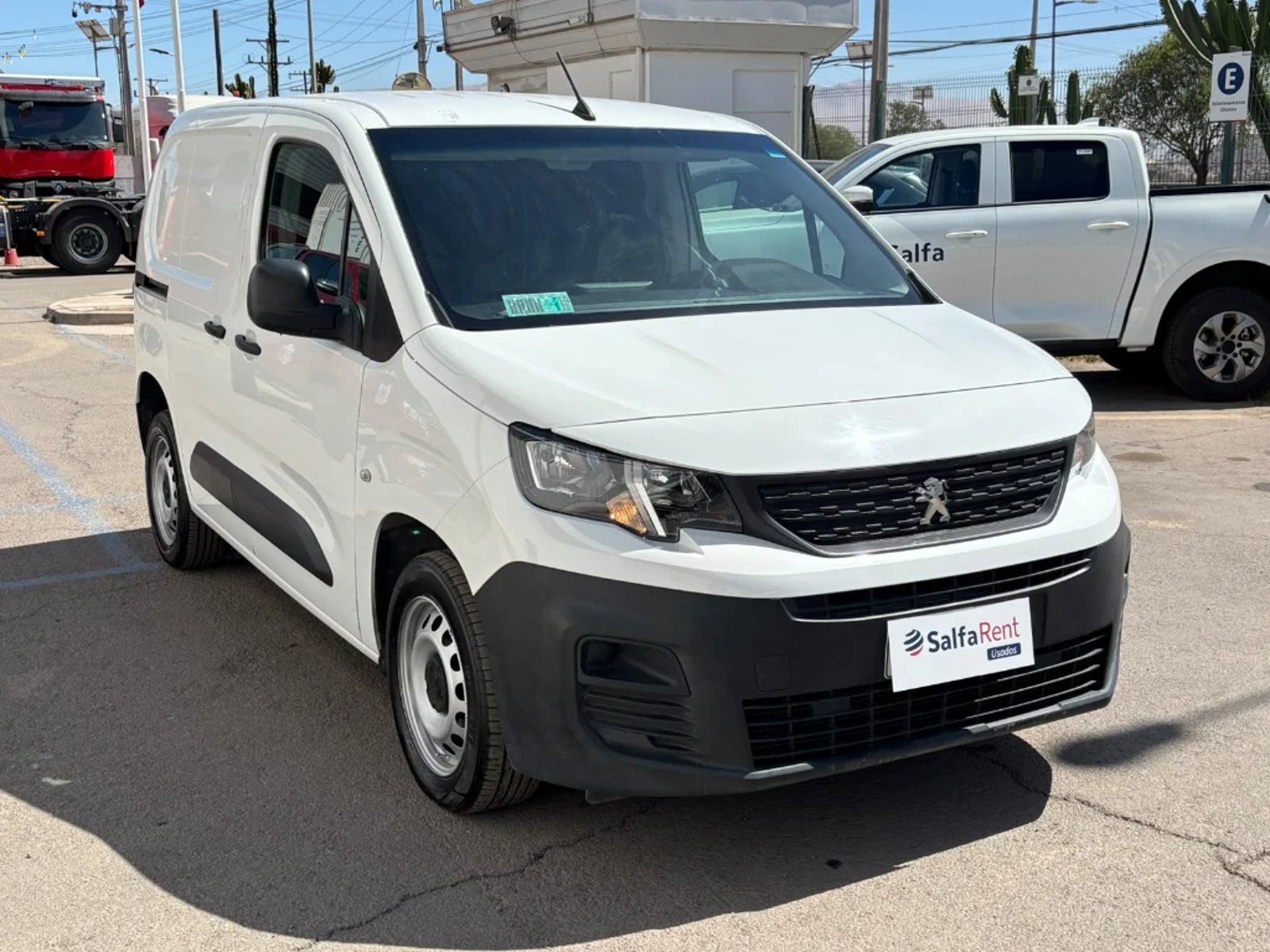 Peugeot Partner 2022 - Foto 3 de 18