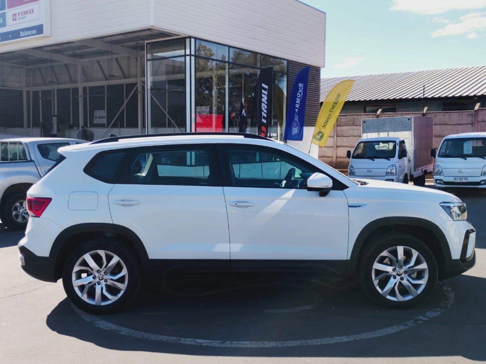VOLKSWAGEN TAOS 2022 - Imagen 4 de 20
