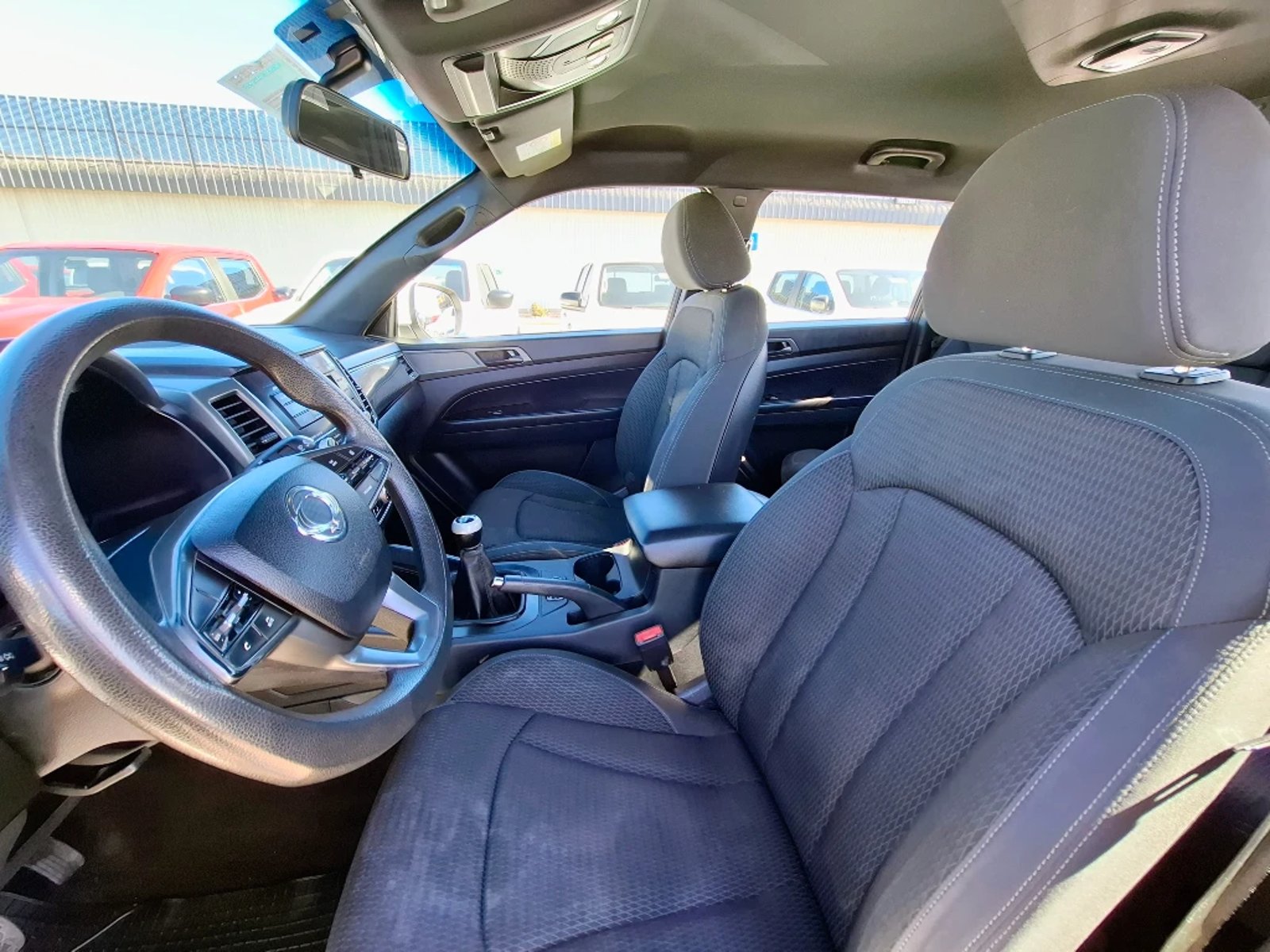 SsangYong Grand musso 2023 - Imagen 12 de 20