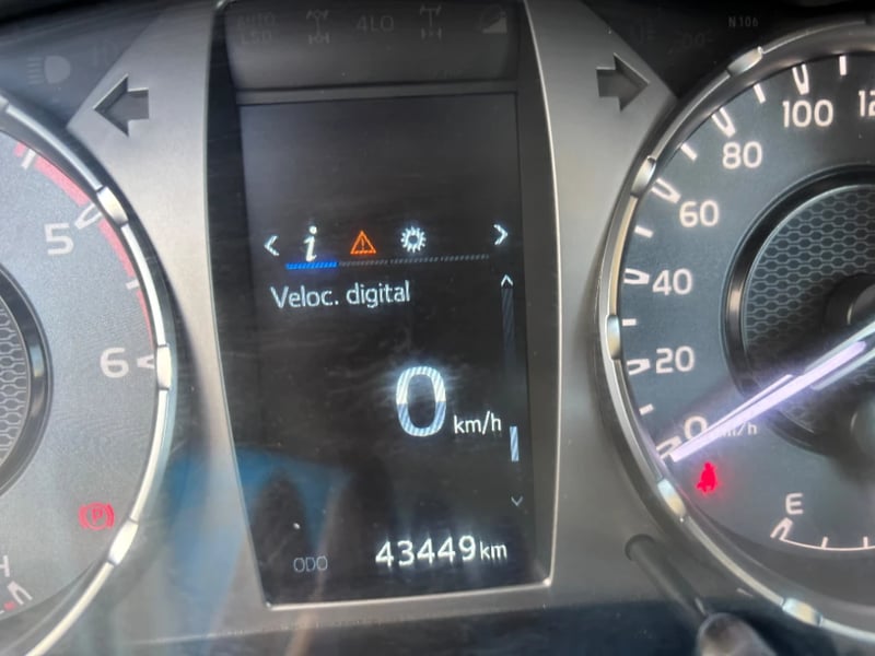 Toyota Hilux 2024 - Imagen 16 de 20