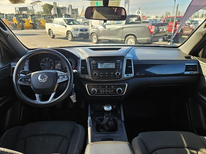 SsangYong Grand musso 2023 - Imagen 12 de 20