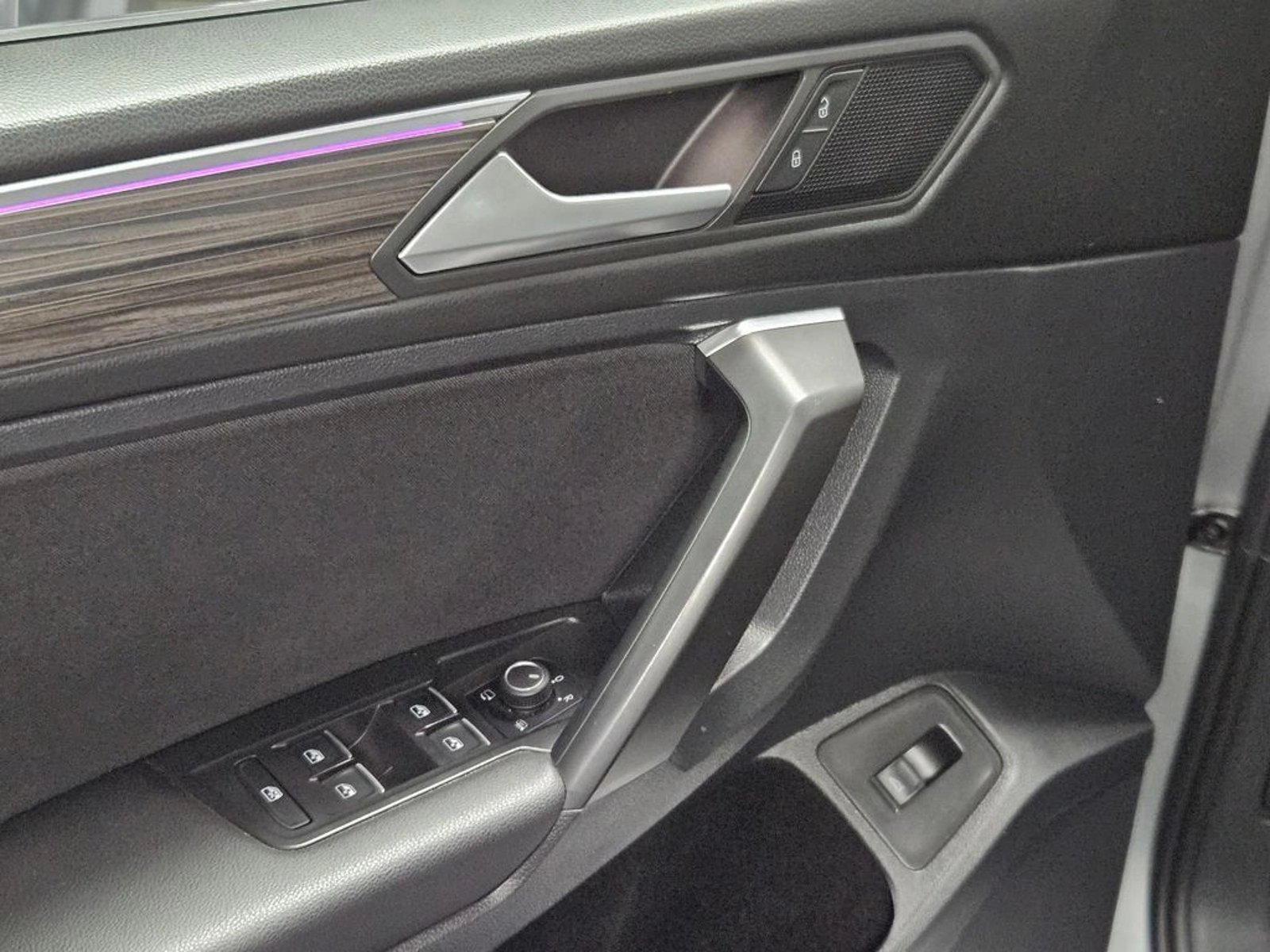 VOLKSWAGEN TIGUAN 2023 - Imagen 14 de 20