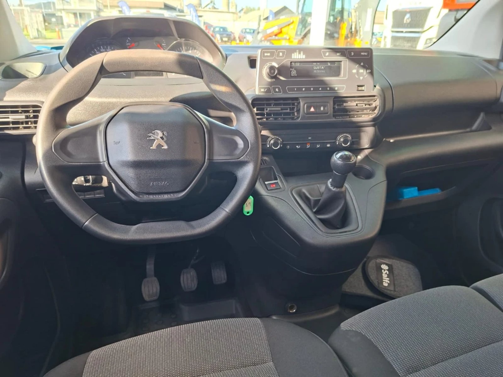 PEUGEOT PARTNER 2023 - Imagen 16 de 20