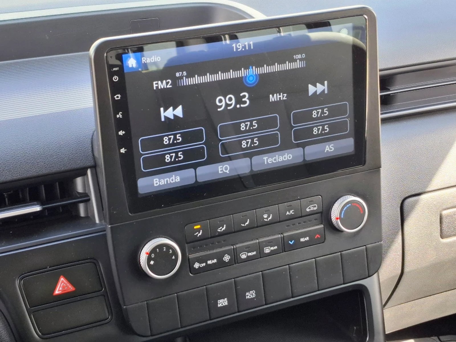 Hyundai Staria 2024 - Imagen 17 de 20