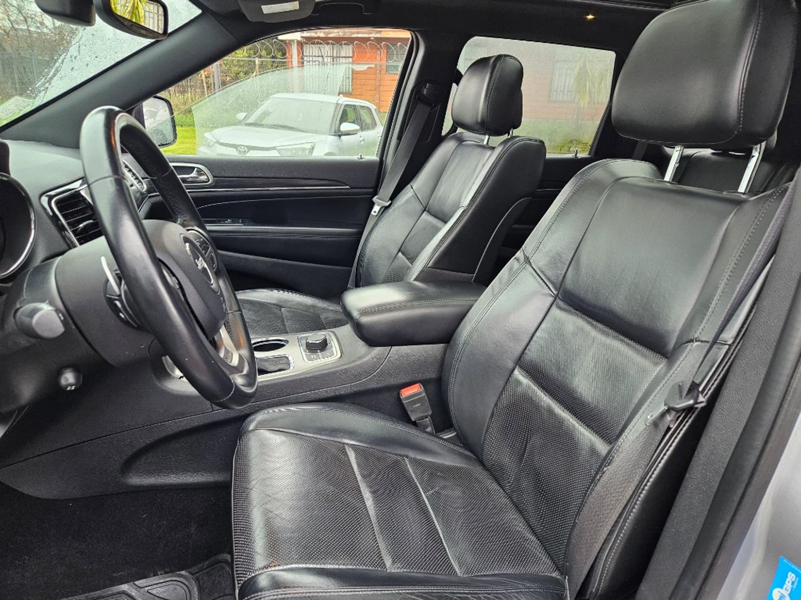 JEEP GRAND CHEROKEE 2020 - Imagen 16 de 20
