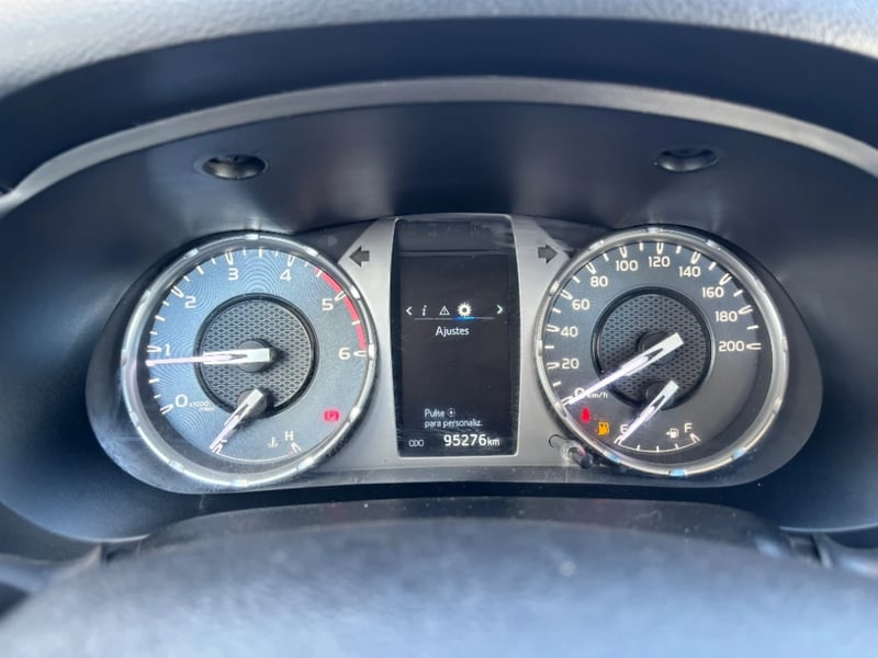 Toyota Hilux 2024 - Imagen 18 de 20