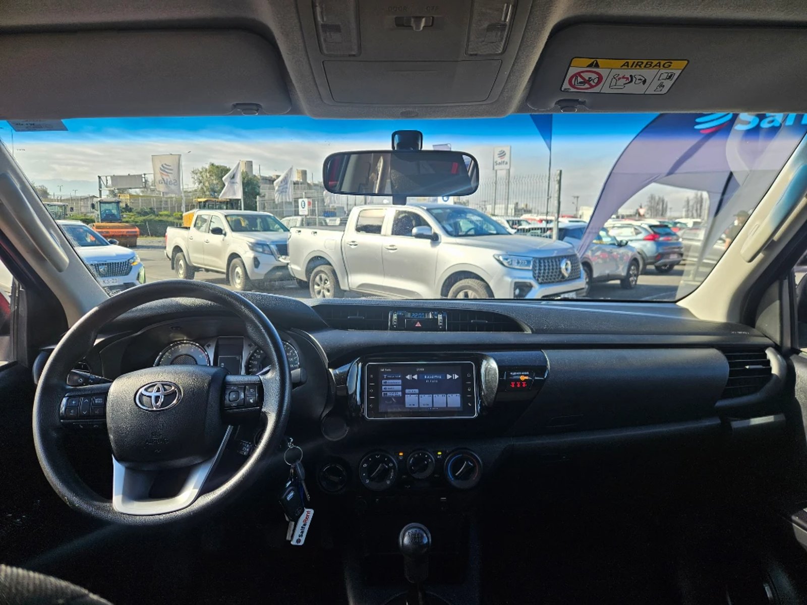 Toyota Hilux 2023 - Imagen 14 de 20