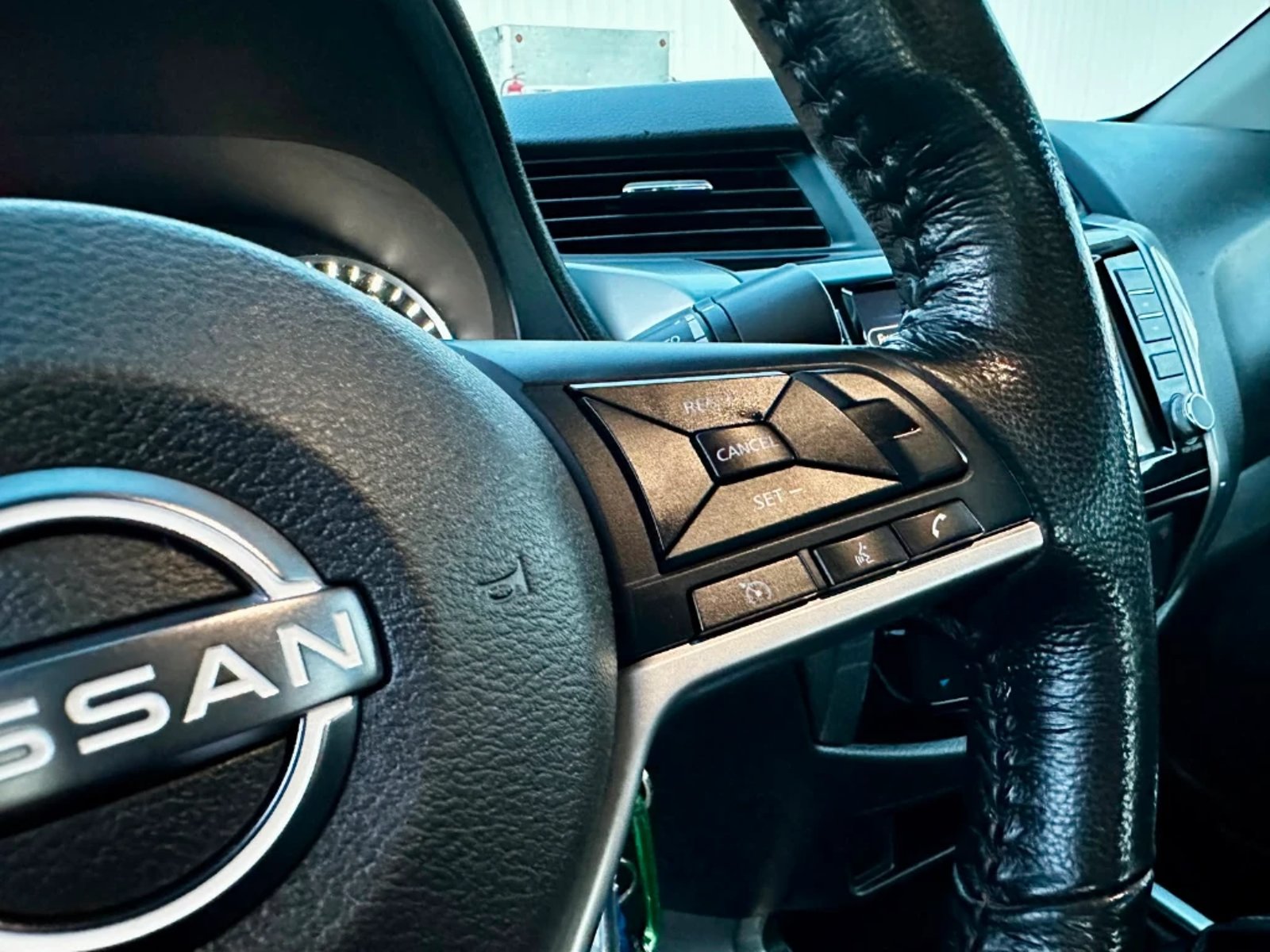 Nissan Navara 2023 - Imagen 15 de 20