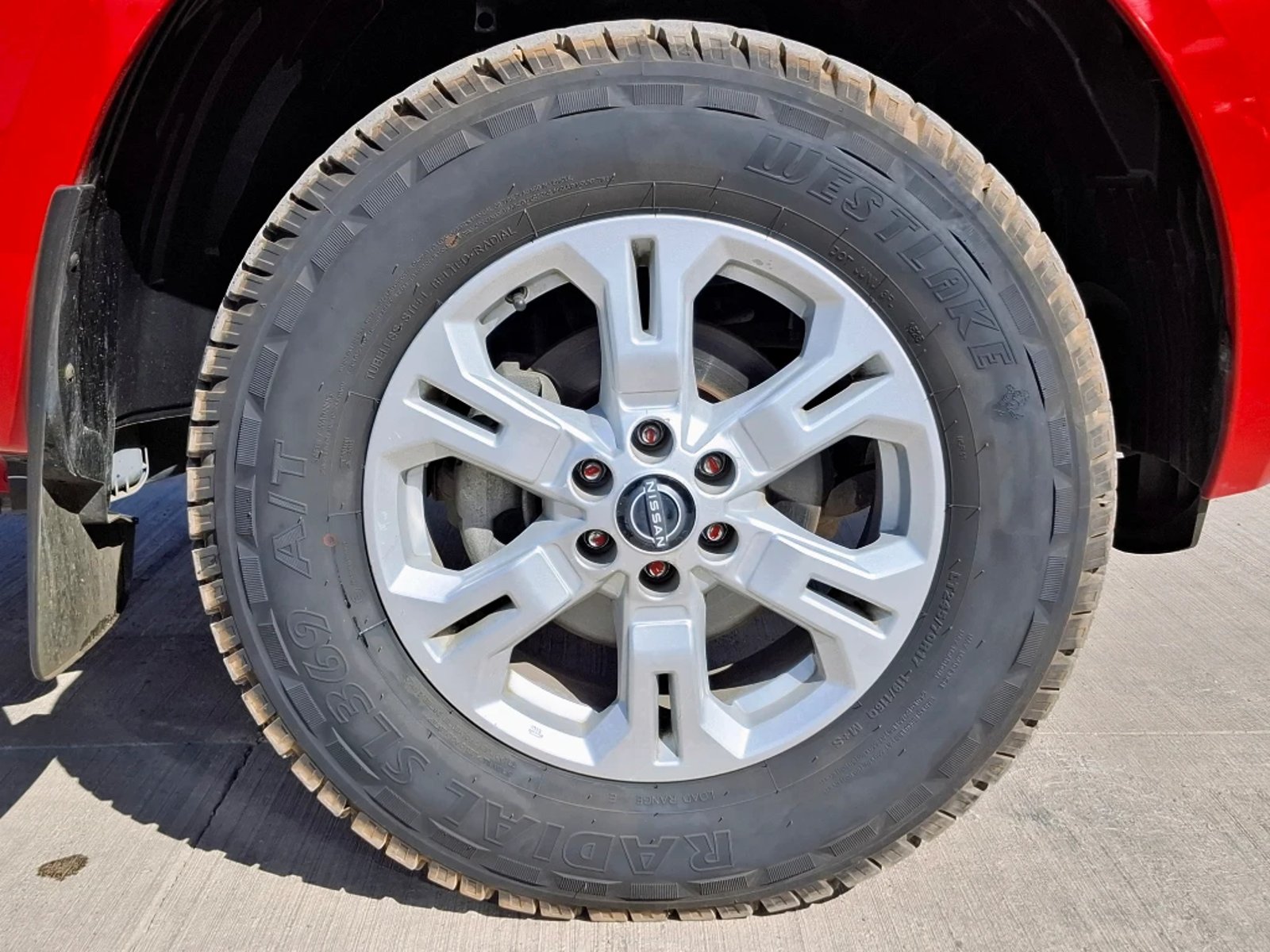NISSAN NAVARA 2023 - Imagen 8 de 20