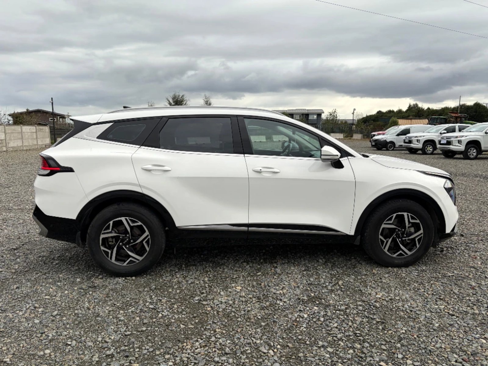 KIA SPORTAGE 2023 - Imagen 4 de 20
