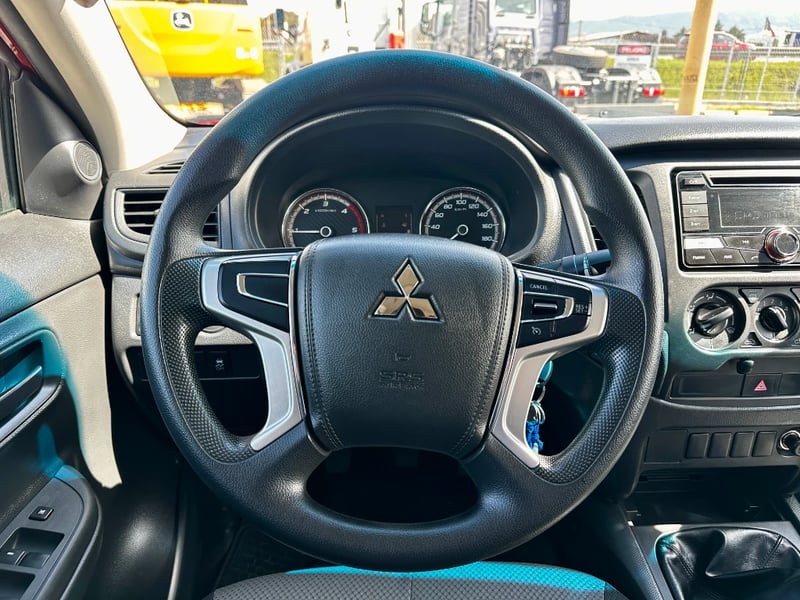 Mitsubishi L200 2023 - Imagen 15 de 20