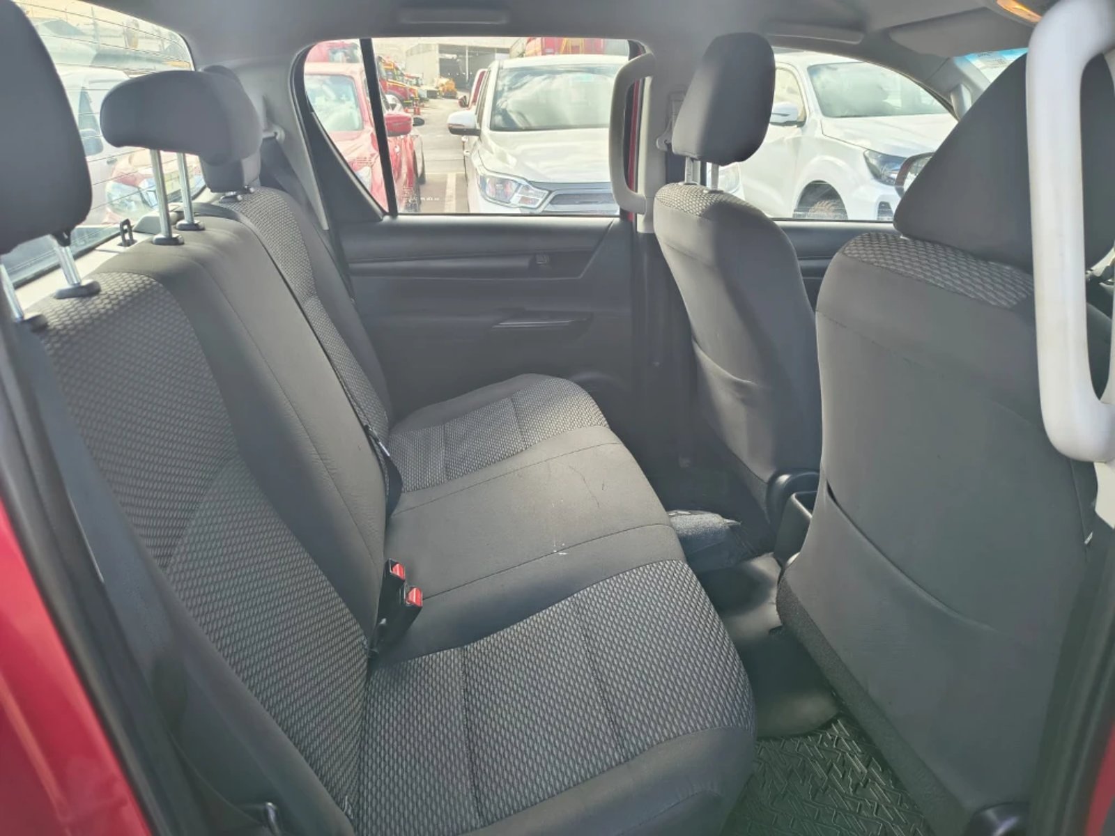 Toyota Hilux 2023 - Imagen 13 de 20