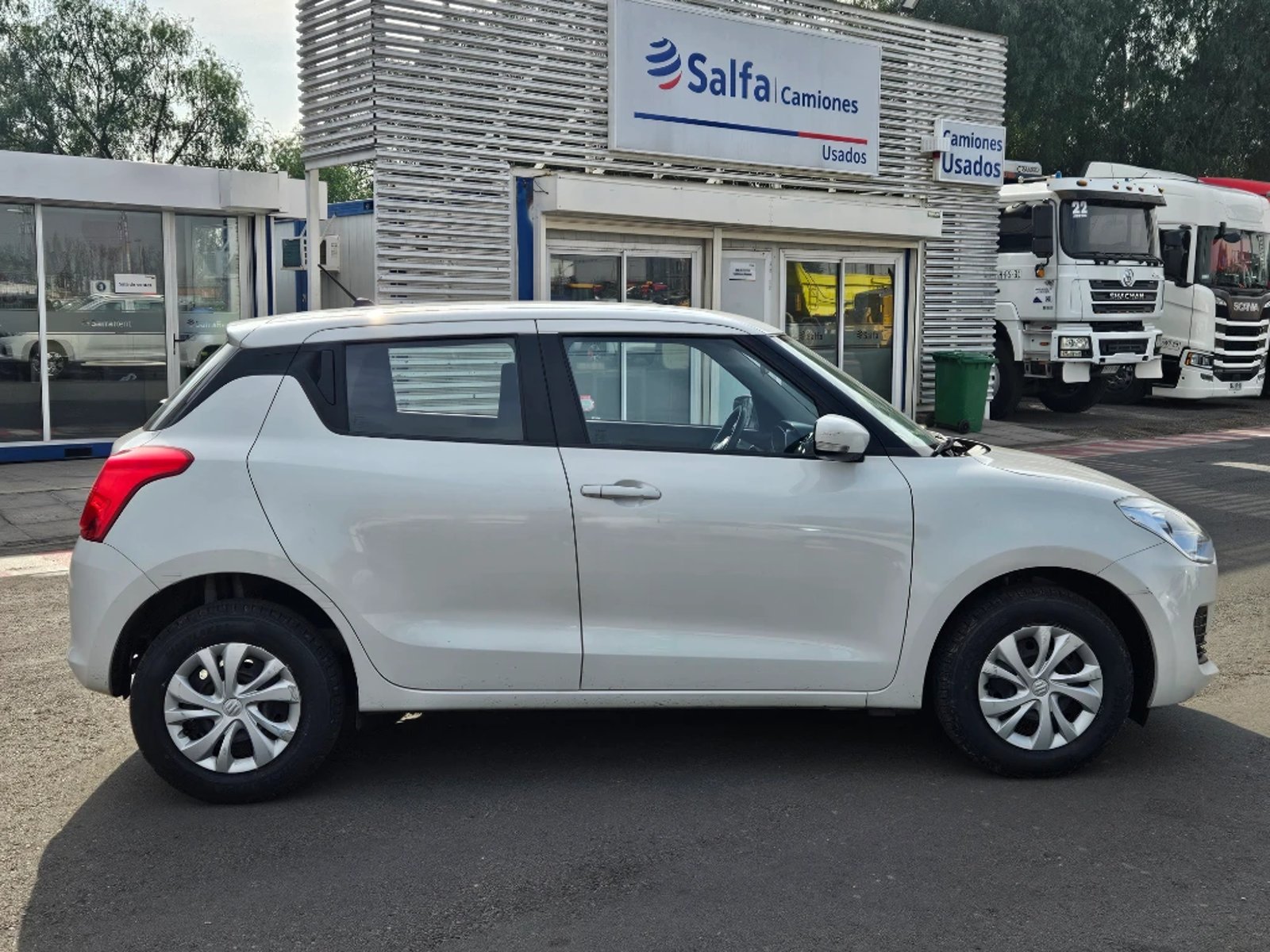 SUZUKI SWIFT 2023 - Imagen 4 de 20