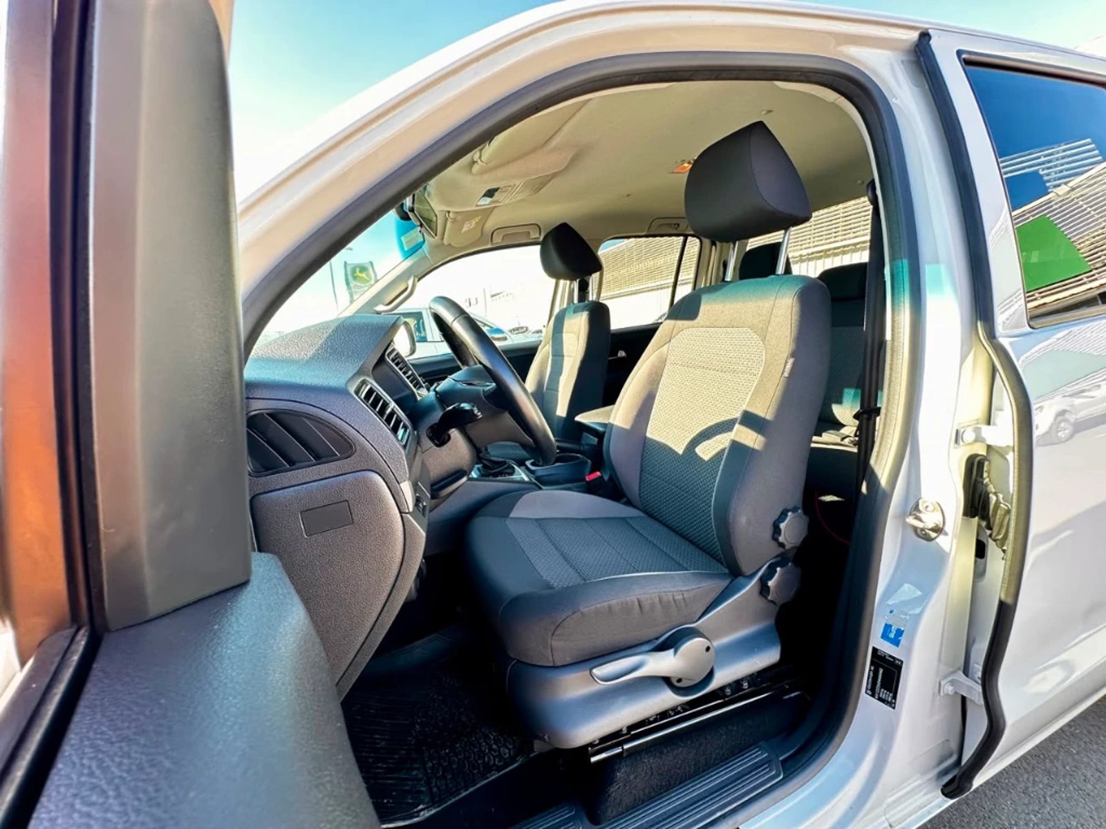 Volkswagen Amarok 2023 - Imagen 13 de 20
