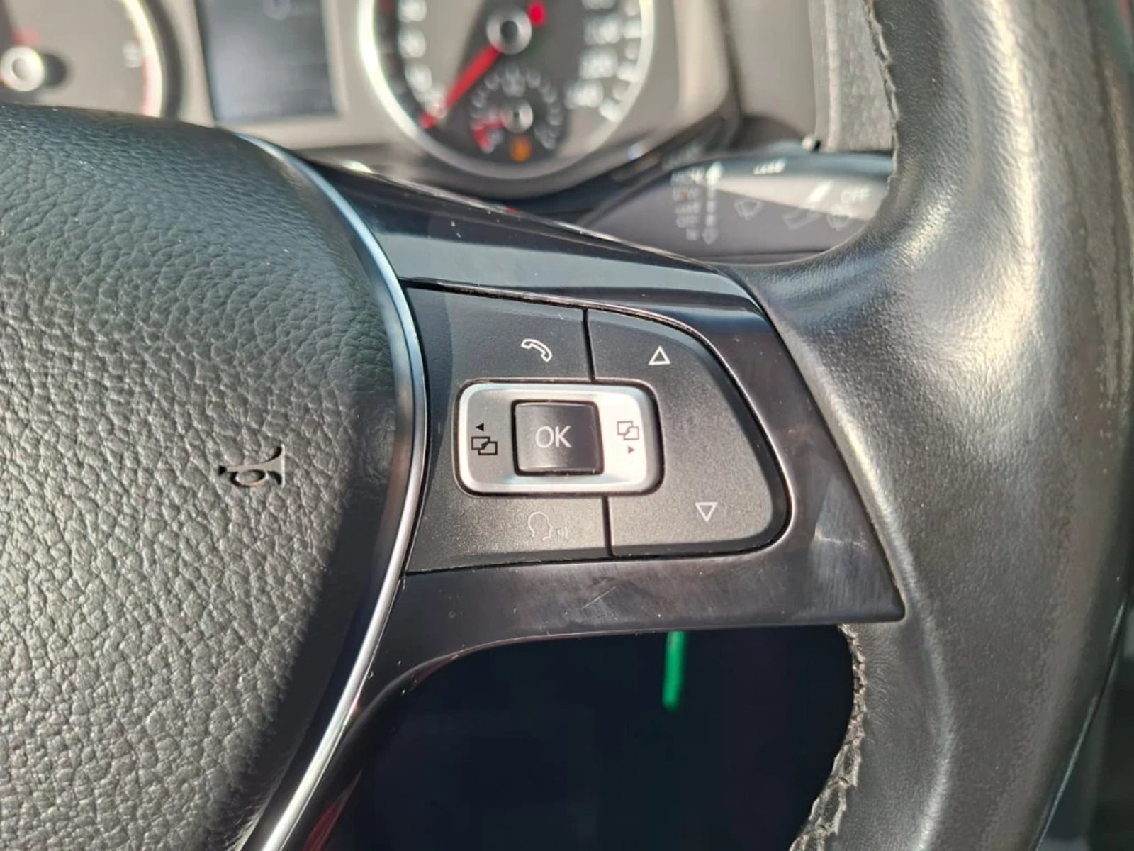 VOLKSWAGEN AMAROK 2023 - Imagen 20 de 20