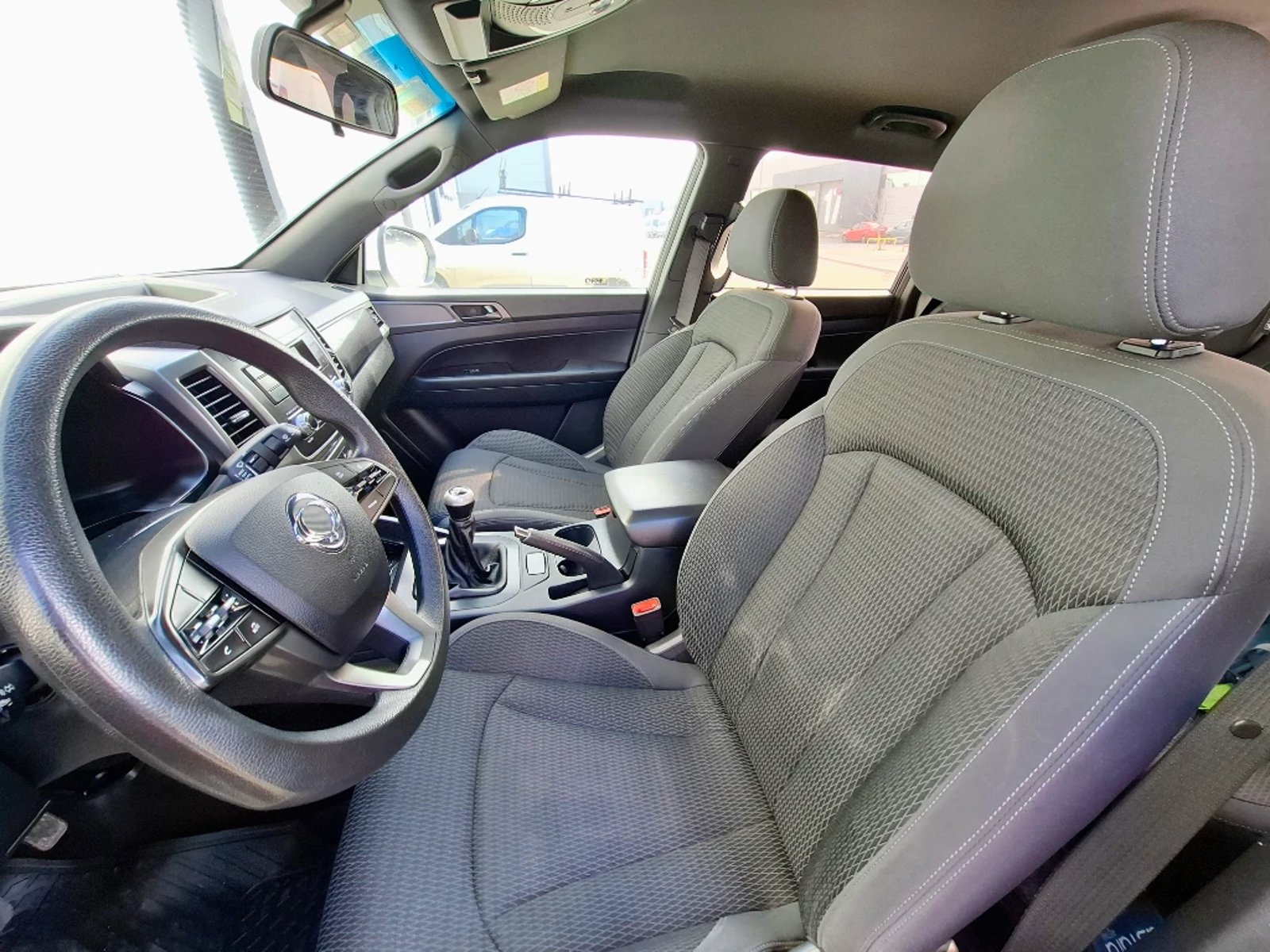 SsangYong Grand musso 2023 - Imagen 11 de 20