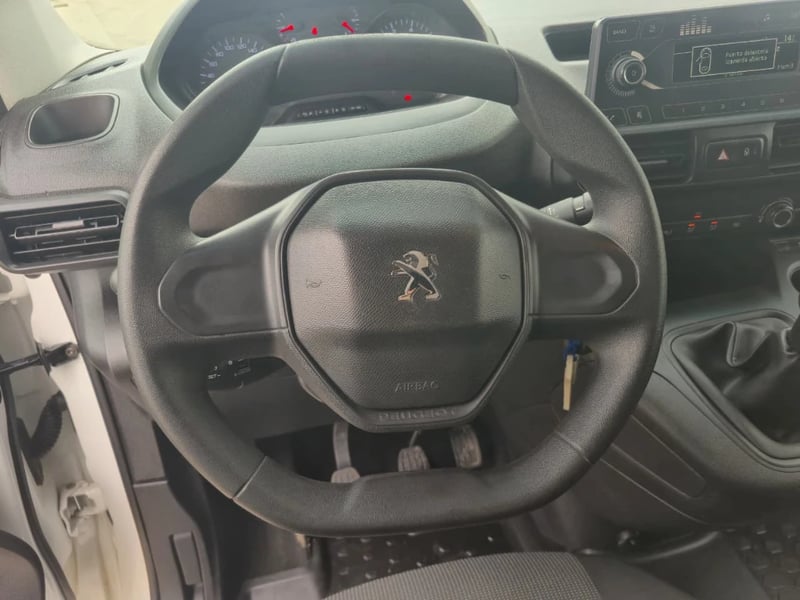 Peugeot Partner 2023 - Imagen 18 de 20