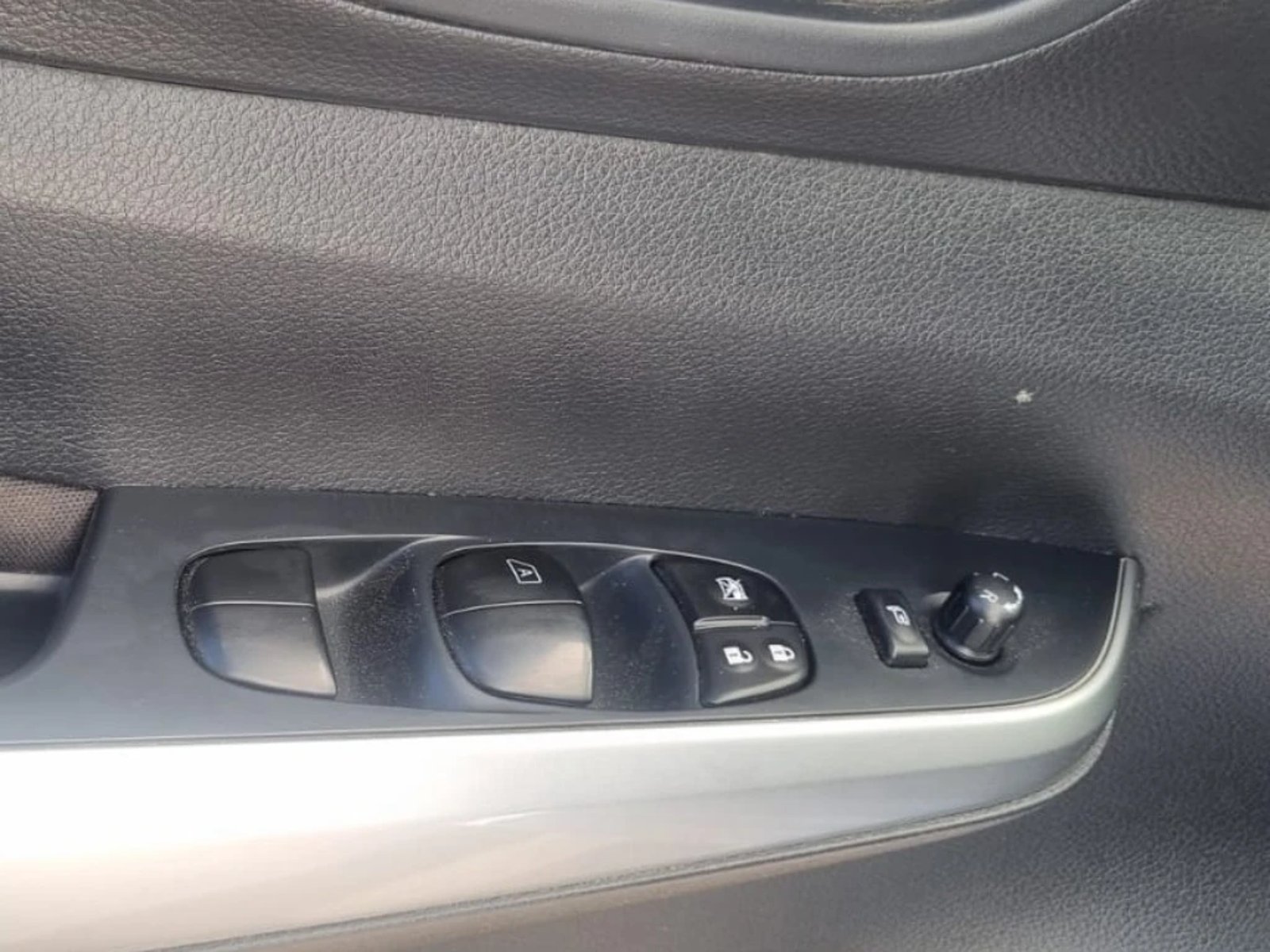 Nissan Navara 2023 - Imagen 14 de 20