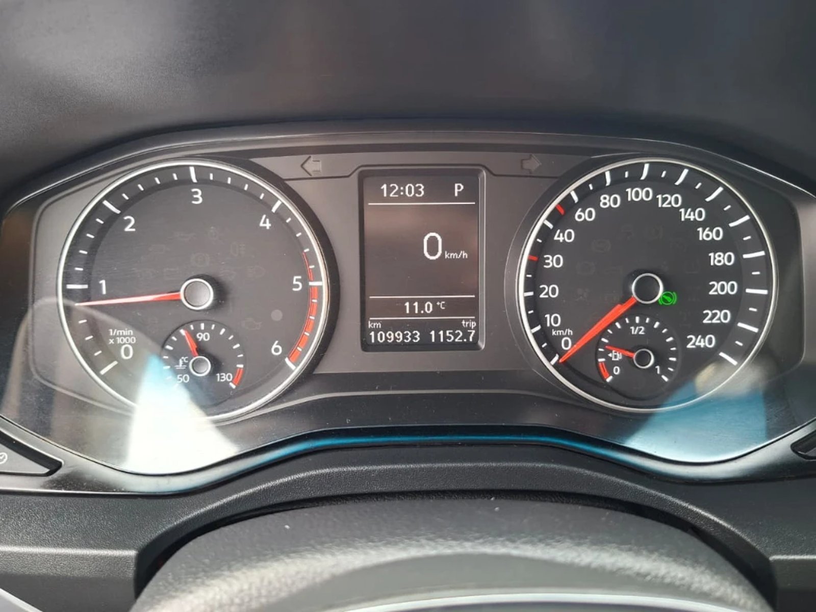 VOLKSWAGEN AMAROK 2023 - Imagen 19 de 20