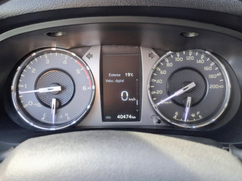 Toyota Hilux 2023 - Imagen 15 de 20