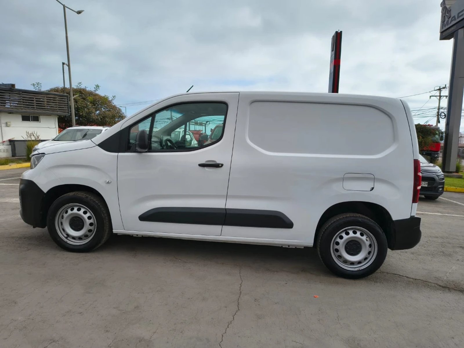 Peugeot Partner 2024 - Imagen 8 de 20