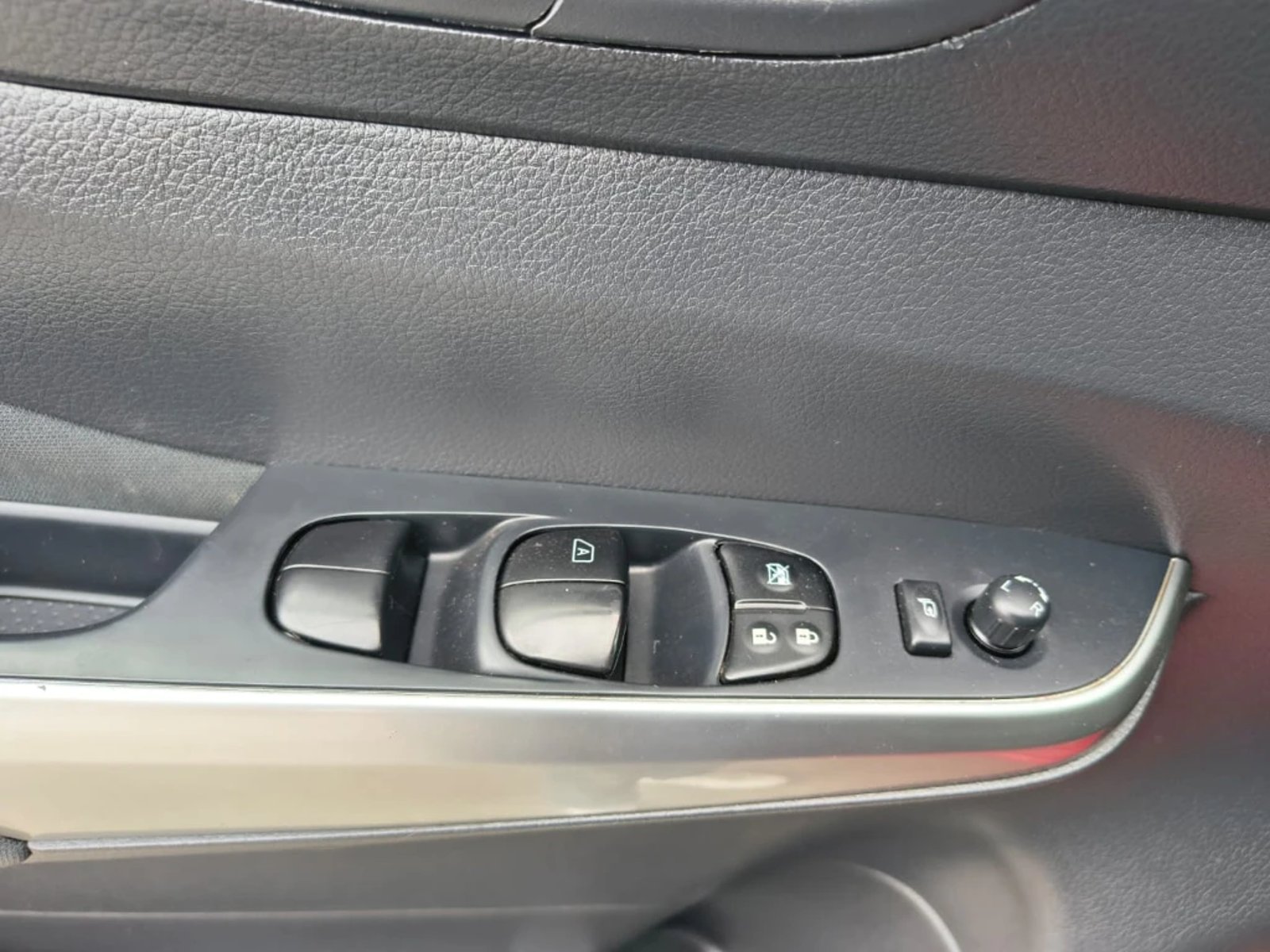 Nissan Navara 2023 - Imagen 15 de 20
