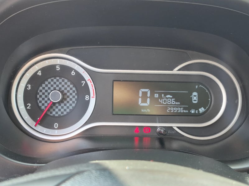 Hyundai Grand i10 2023 - Imagen 13 de 20