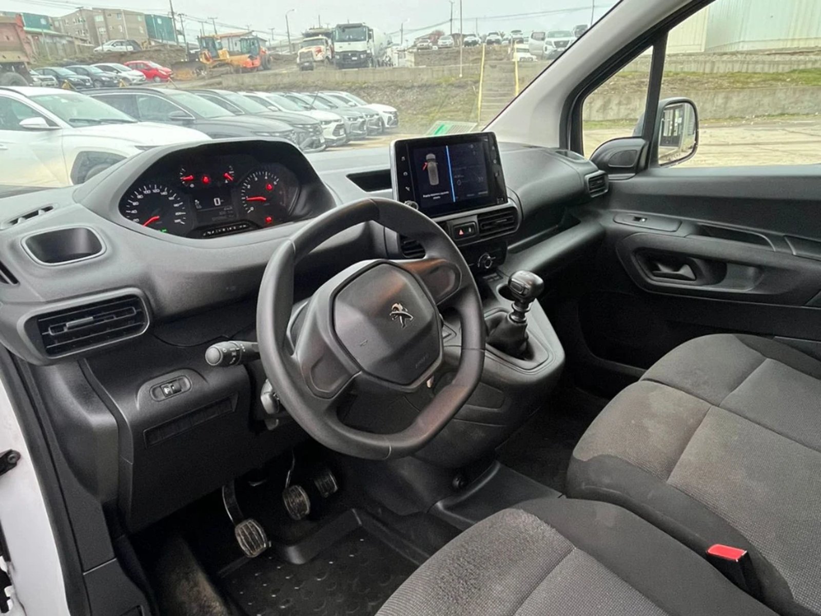 PEUGEOT PARTNER 2024 - Imagen 11 de 20