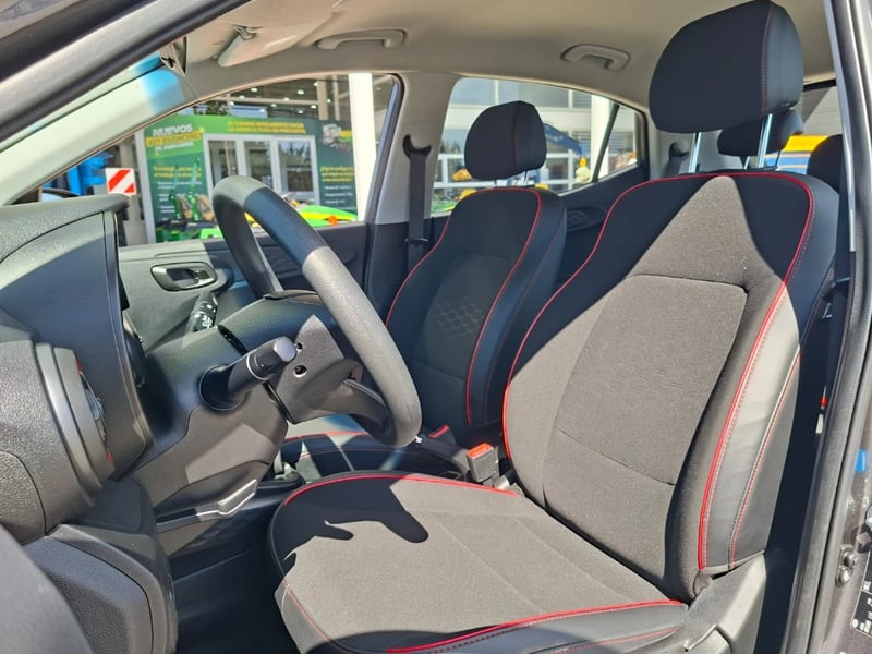Hyundai Grand i10 2025 - Imagen 14 de 20