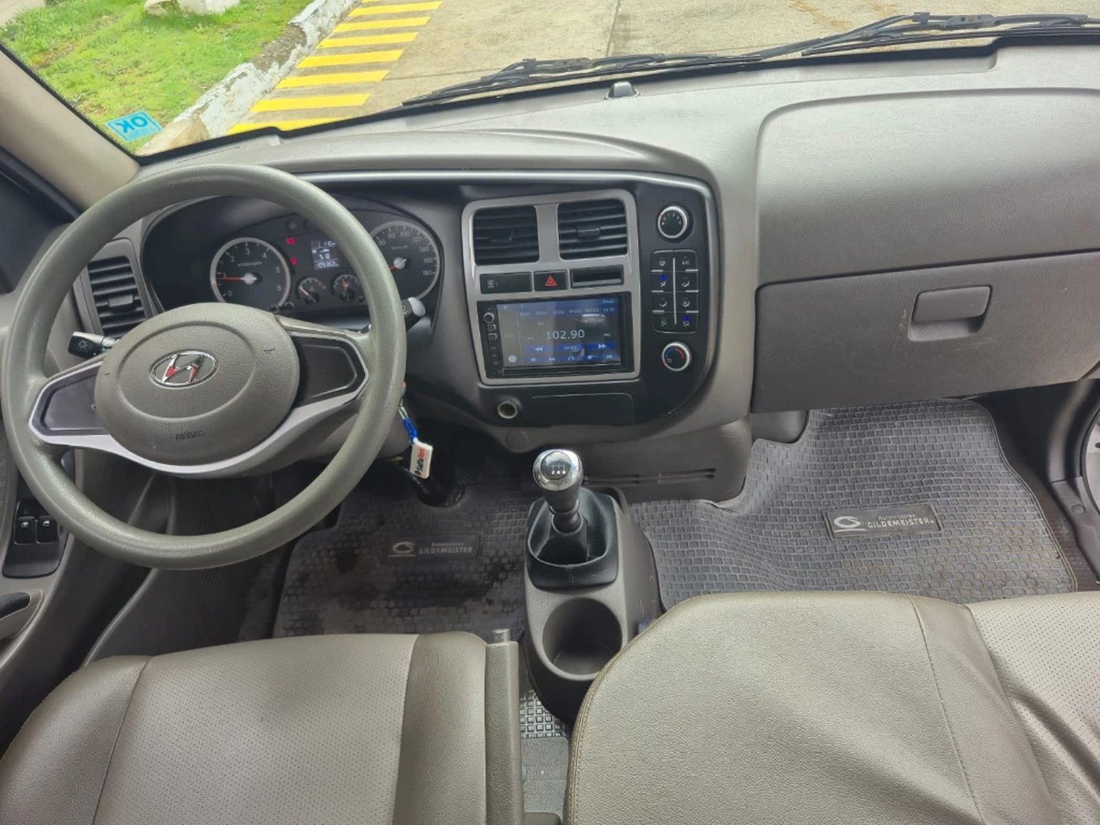 HYUNDAI PORTER 2022 - Imagen 16 de 20