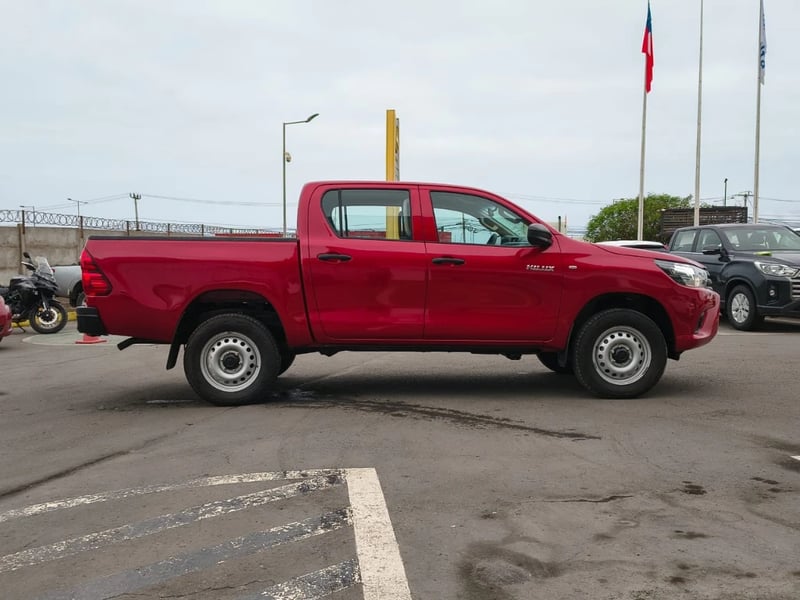Toyota Hilux 2024 - Imagen 8 de 20
