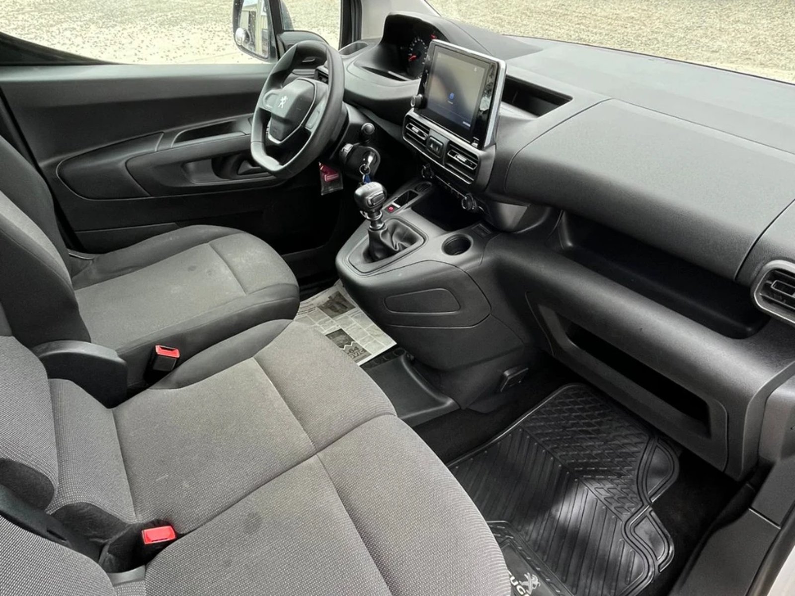 PEUGEOT PARTNER 2024 - Imagen 12 de 20