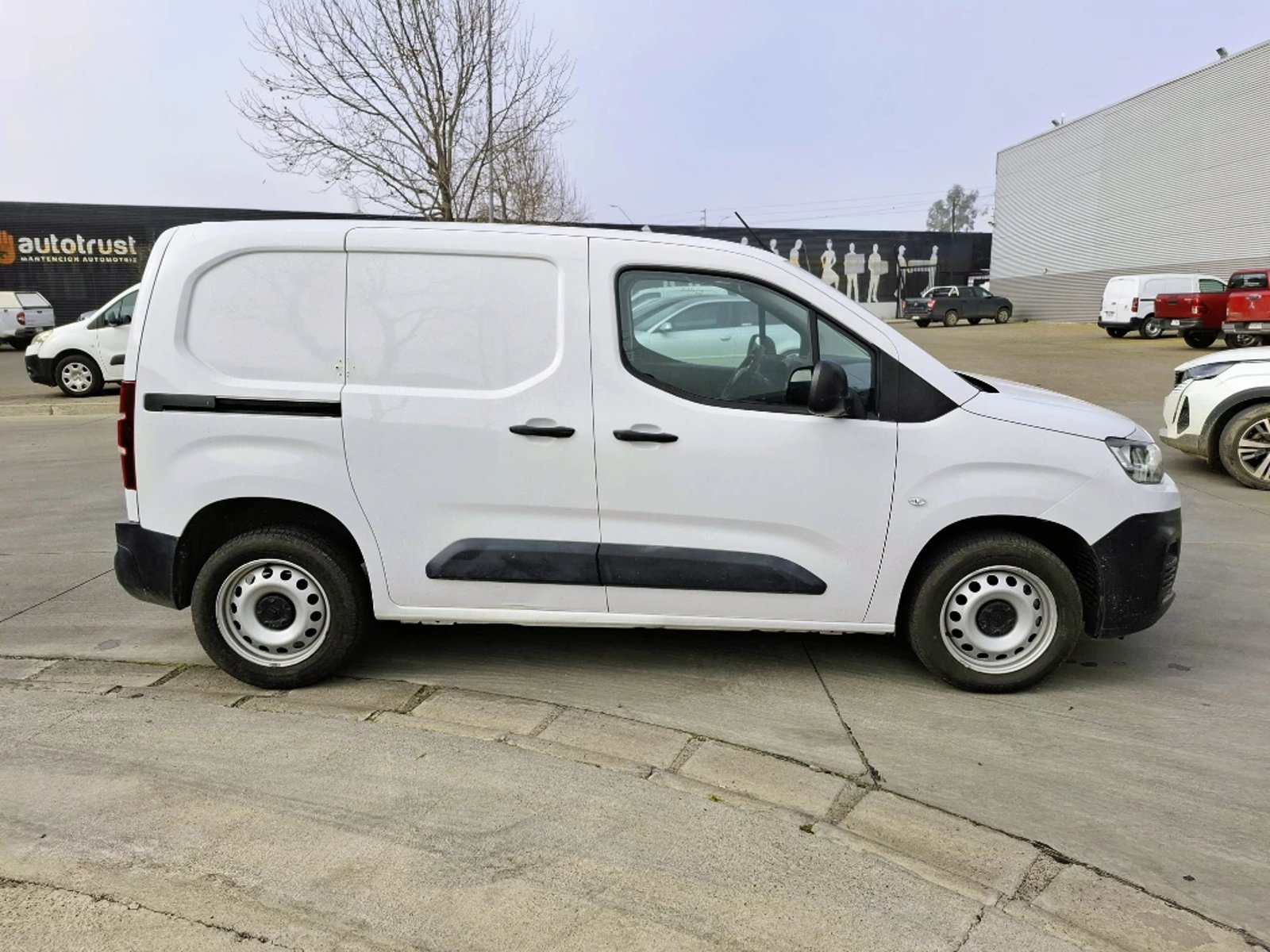 Citroën Berlingo 2024 - Imagen 4 de 20