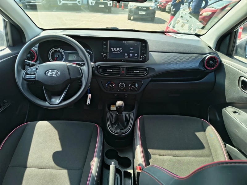 Hyundai Grand i10 2023 - Imagen 16 de 20