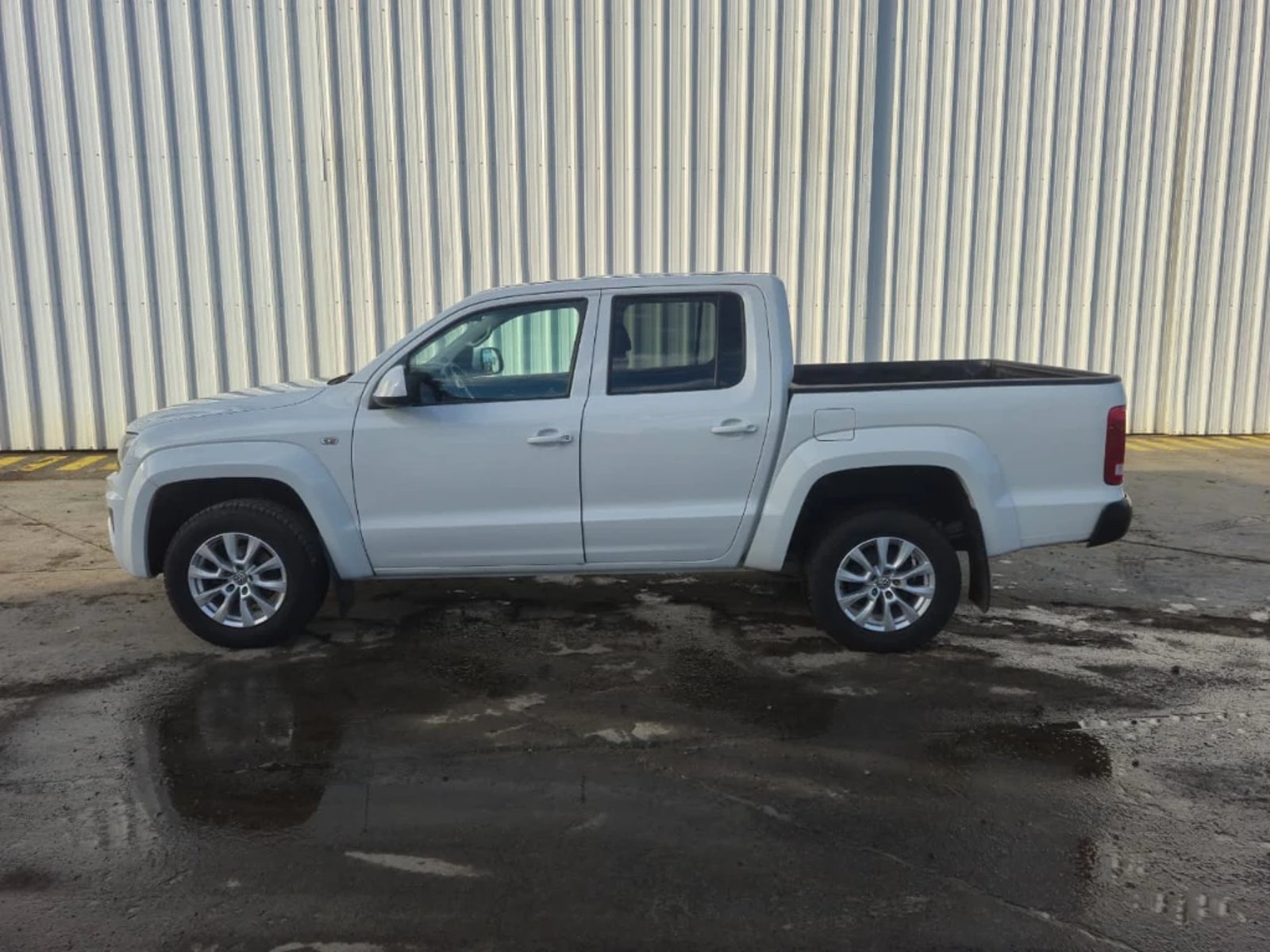 Volkswagen Amarok 2023 - Imagen 9 de 20