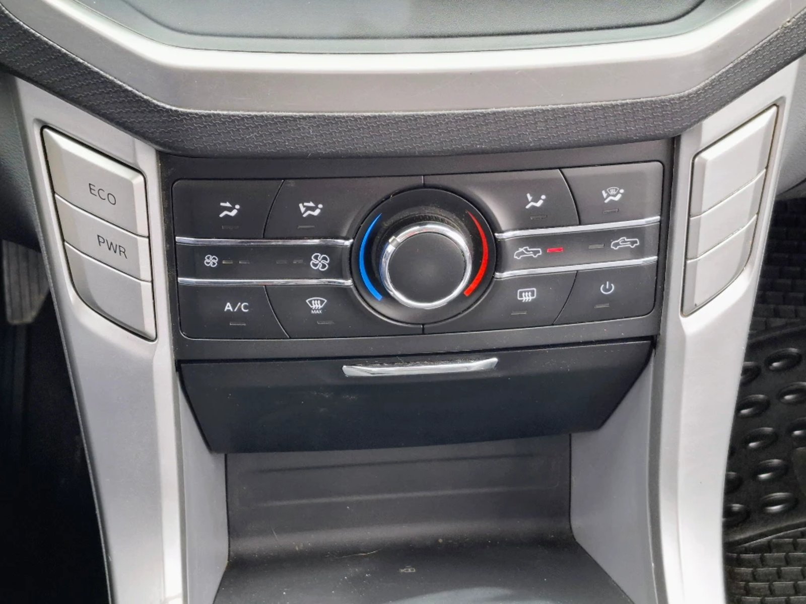 MAXUS T60 2023 - Imagen 18 de 20
