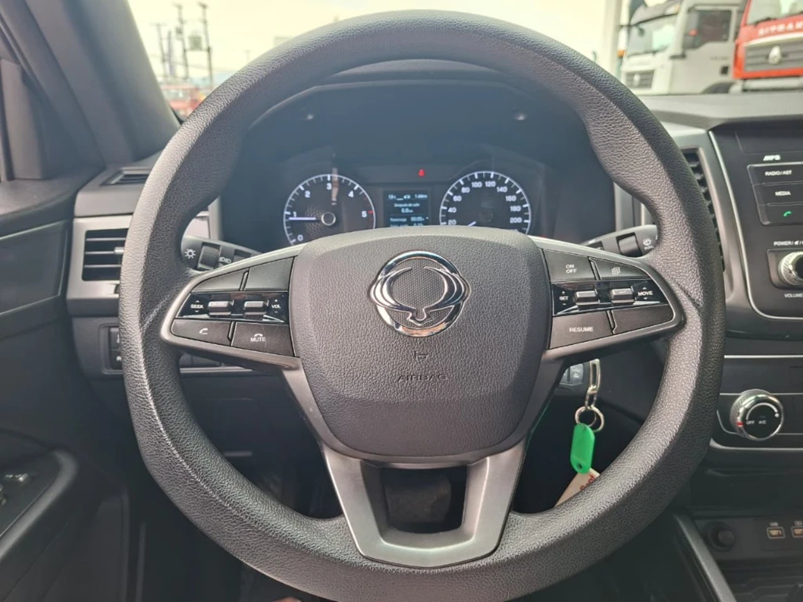 SSANGYONG GRAND MUSSO 2023 - Imagen 16 de 20