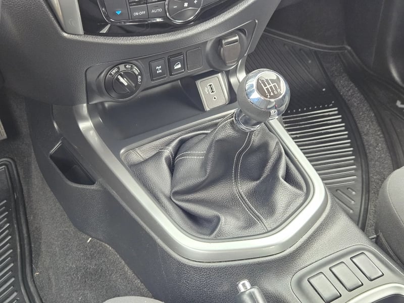 Nissan Navara 2023 - Imagen 13 de 20