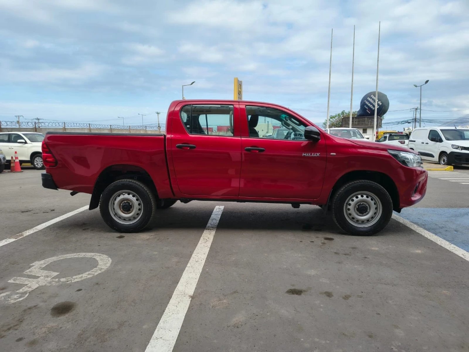 Toyota Hilux 2024 - Imagen 4 de 20